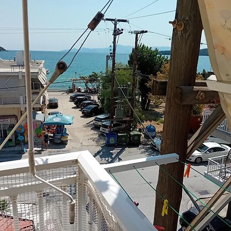 Sea Appartement Néa Péramos Buitenkant foto